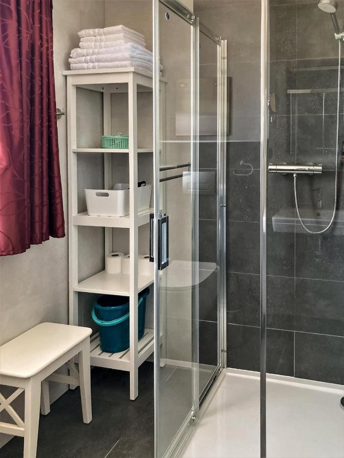Hubert Apartment *
