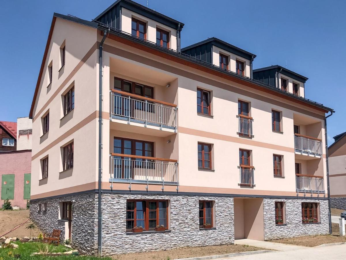 Apartment Hubert Kasperske Hory